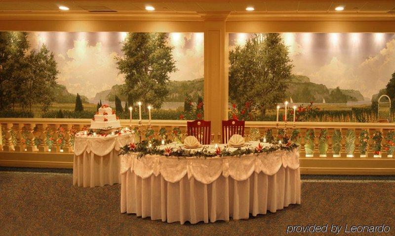 Hotel Mtk Mount Kisco Restaurant photo