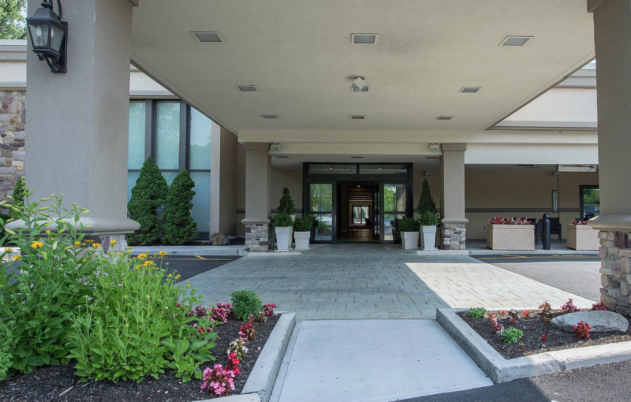 Hotel Mtk Mount Kisco Exterior photo
